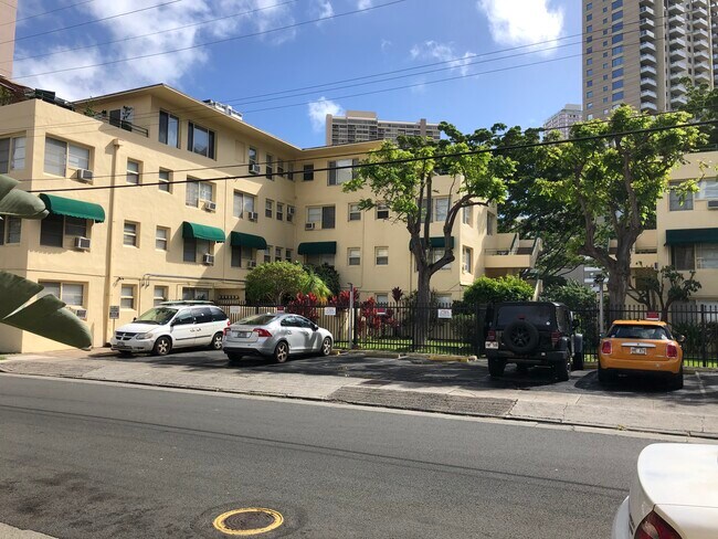 Building Photo - 1868 Kahakai Dr