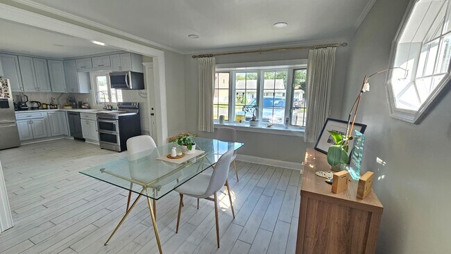 Foto del edificio - 69 Hahn Ave