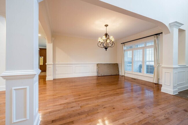 Foto del edificio - 246 Valley Meadow Dr