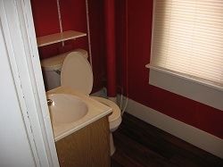 Building Photo - 1 br, 1 bath  - 131 1/2 W Main St