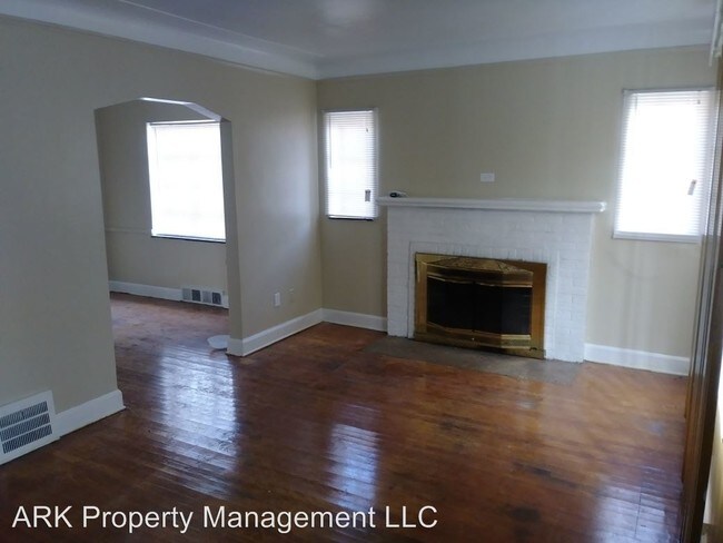 Building Photo - 15755 Rutherford St