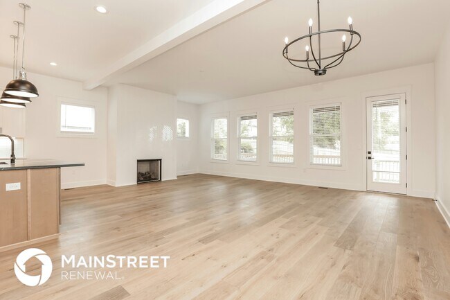 Foto del edificio - 1419 Preston Dr