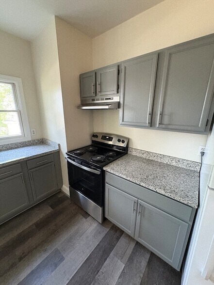 Foto del edificio - 15 Oakes Ave