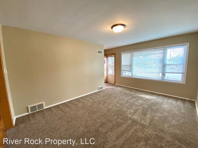 Building Photo - 4 br, 2 bath House - 1205 6th Street South