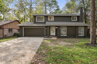 Building Photo - 68 Yewleaf Rd