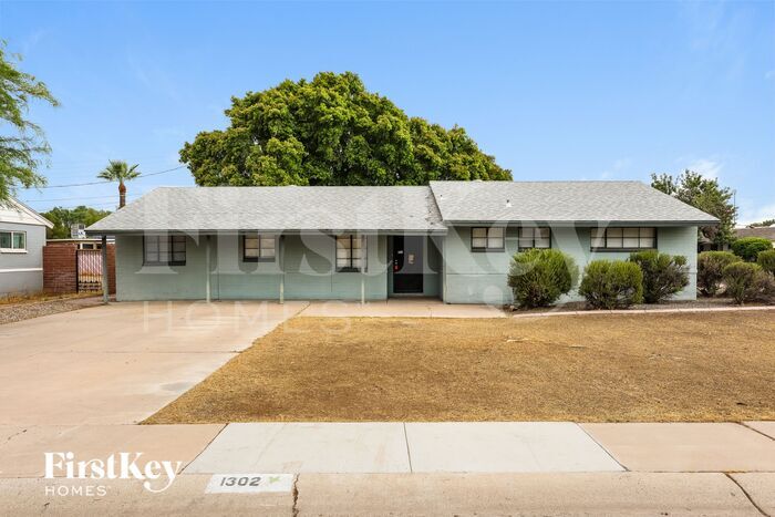 Foto principal - 1302 W Elm St