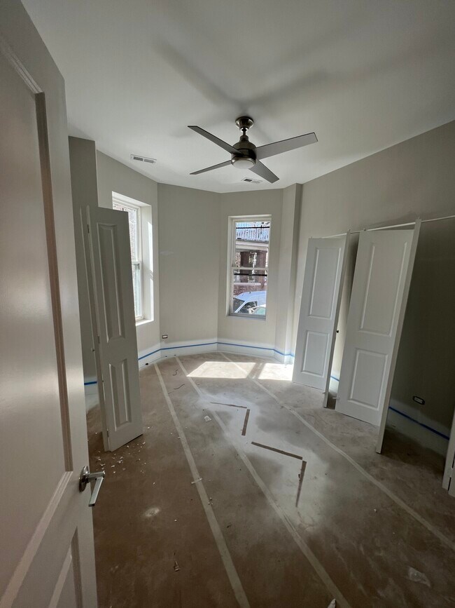 Foto del edificio - 1855 N Whipple St