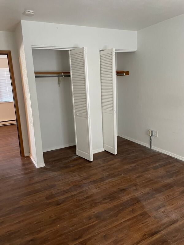 Foto del edificio - 100 N 27th St