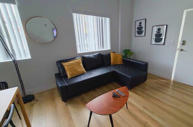 Foto del edificio - 1534 NW 1st St