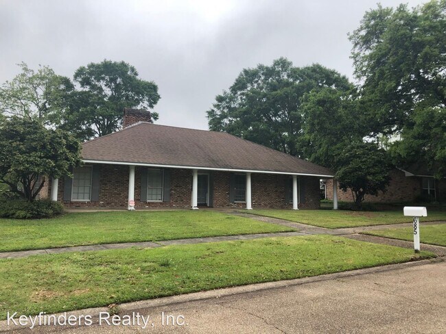 Building Photo - 4 br, 2.5 bath House - 685 Daventry Dr.