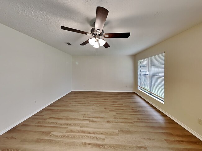 Building Photo - 2839 English Colony Dr