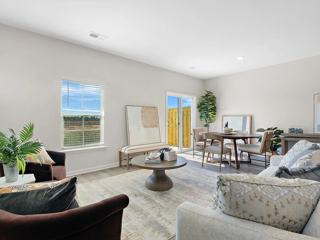 Foto del edificio - Now Available! New Construction!