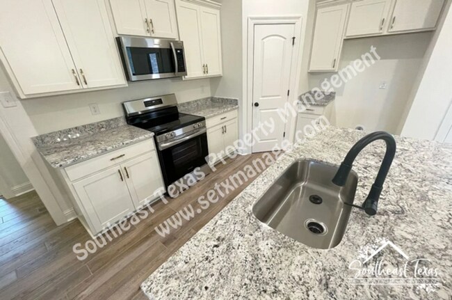Foto del edificio - 6735 Arbor Wy
