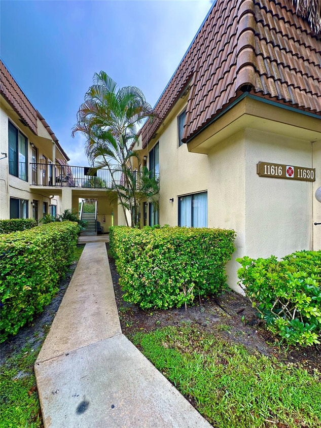 Foto principal - 11622 Royal Palm Blvd