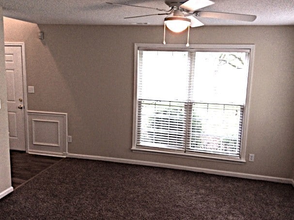 Building Photo - 118 Leacroft Way