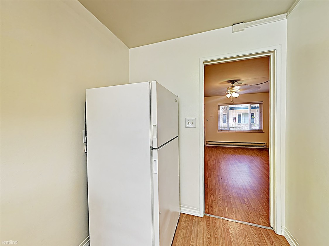 Studio, 1 bath - 420 S 3rd St Apt 30 - Studio, 1 bath  - 420 S 3rd St Apt 30