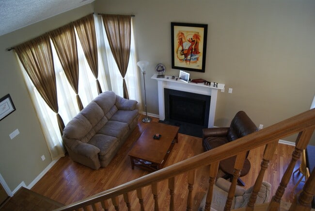 Building Photo - 5103 Bridgewood Dr