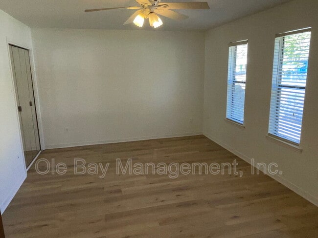 Building Photo - 4127 Springdale Rd