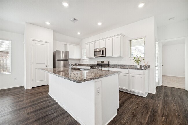 Foto del edificio - 26626 Daylily Grove St