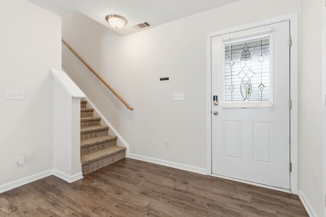 Building Photo - 8705 Longnor St