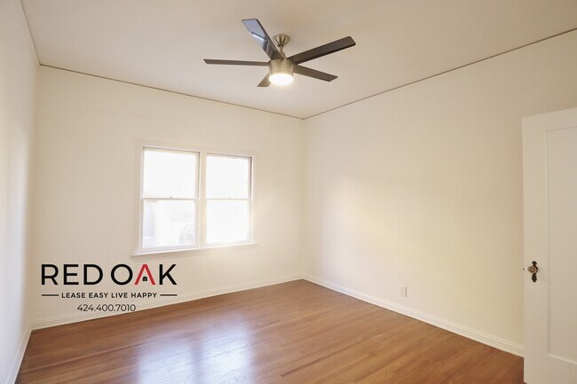 Foto del edificio - 180 S Sycamore Ave