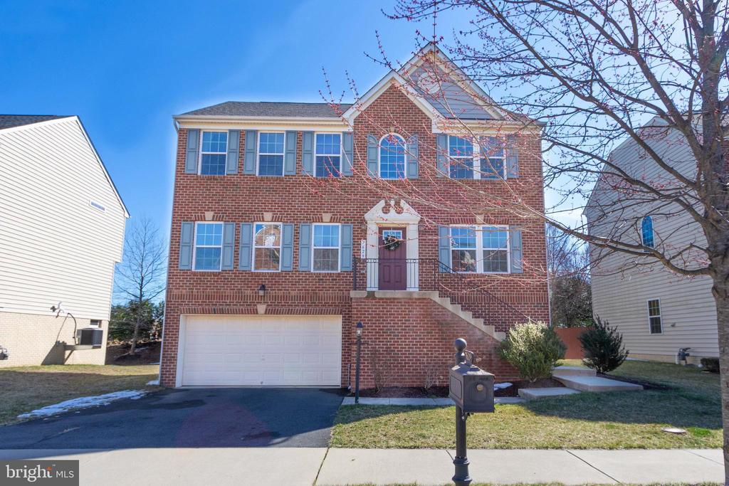 Primary Photo - 7629 Hamelin Ln