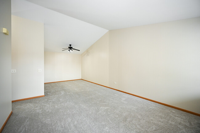 Building Photo - 1584 McClure Rd