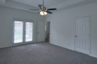 Building Photo - 322 Wild Bird Dr