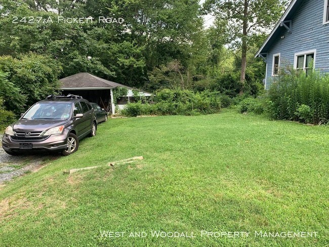 Foto del edificio - 2427-A Pickett Rd.