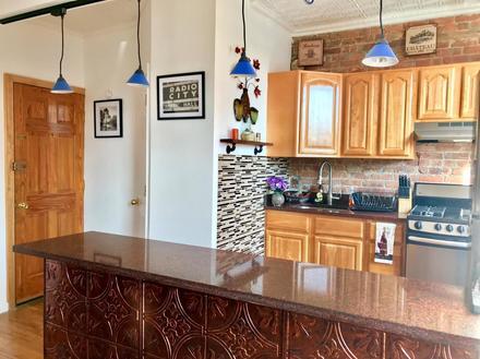 Foto del edificio - 4910 Vernon Blvd