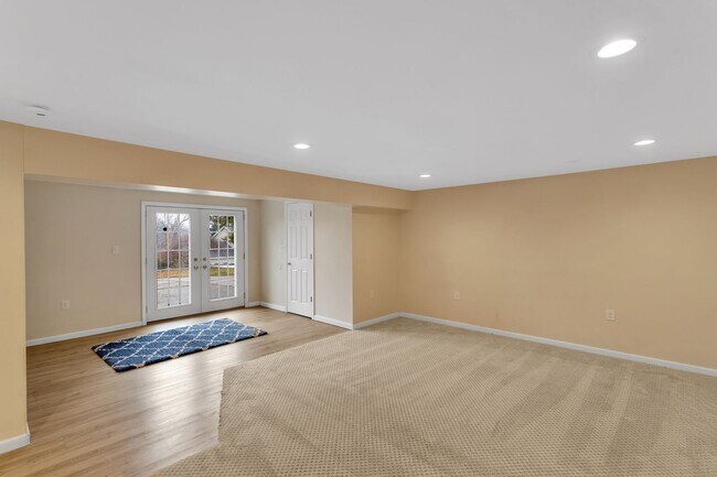 Foto del edificio - Updated 3BR Home Near Sewickley with Central Air & Finished Walk-Out Basement