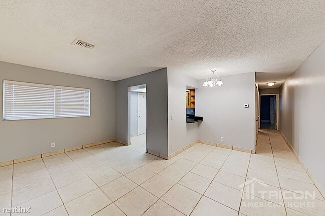 Foto del edificio - 1001 SW 80th Ave