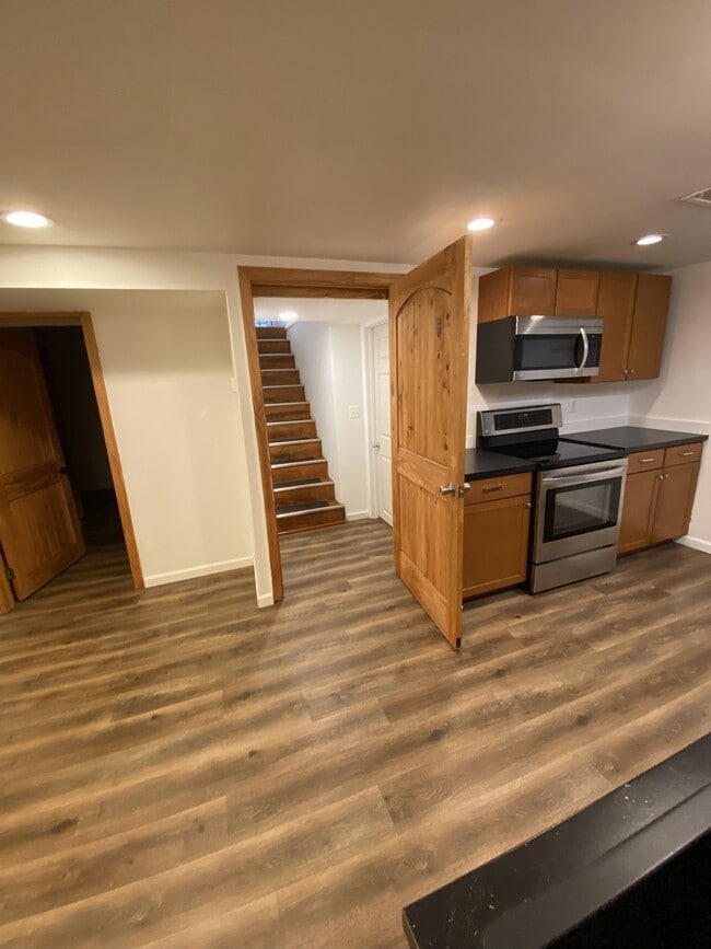 Kitchen Entrance - 421 N Hammonds Ferry Rd