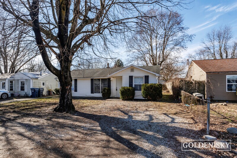 Primary Photo - 1609 S Oakdale Dr