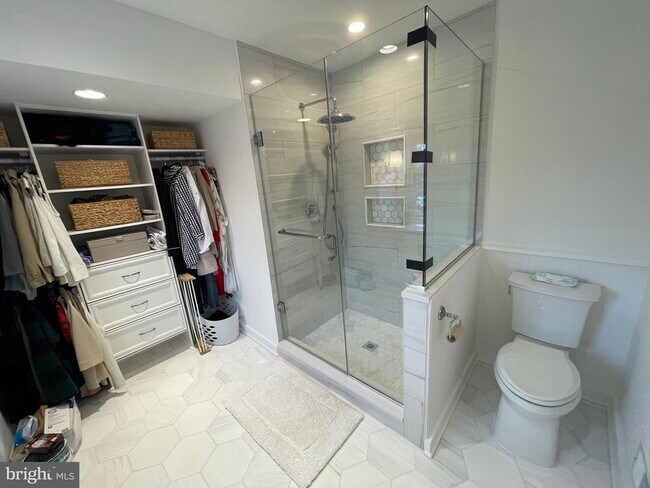 Foto del edificio - 2314 Wheystone Ct