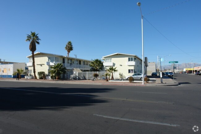 Foto del edificio - Esquire Apartment