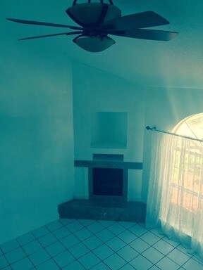 Building Photo - Nice Brick 3 Bedroom Home in Destin