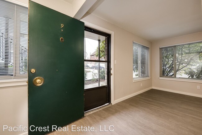 14th Avenue Apartments Seattle Wa Apartments Com