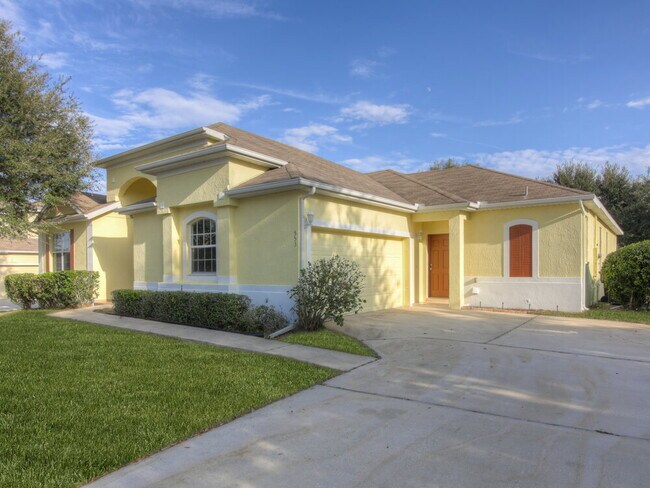 Building Photo - 553 Jasmine Bloom Dr