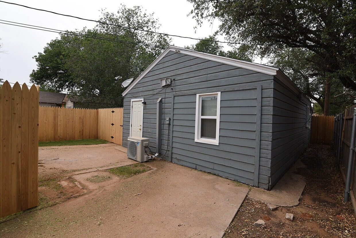 Primary Photo - 2006 29th St