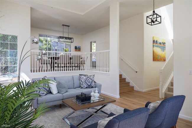 Foto del edificio - 5 br, 3 bath House - 11 Red Oak Court