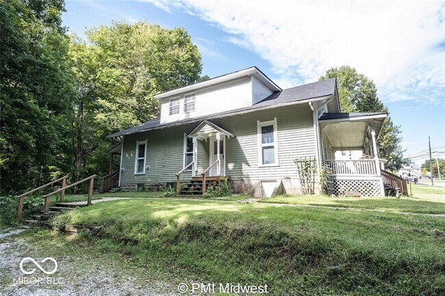 Foto del edificio - 395 E Main St