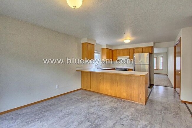 Building Photo - 3 Bed, 2 Bath Home near Bull Mountain in T...