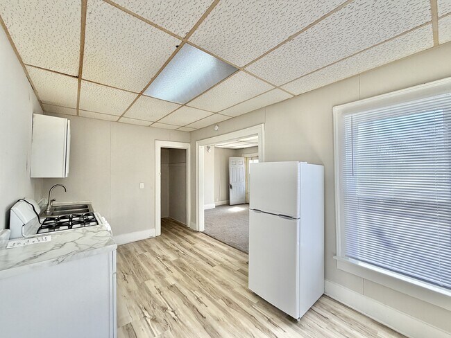 Foto del edificio - 757 W Grand Ave