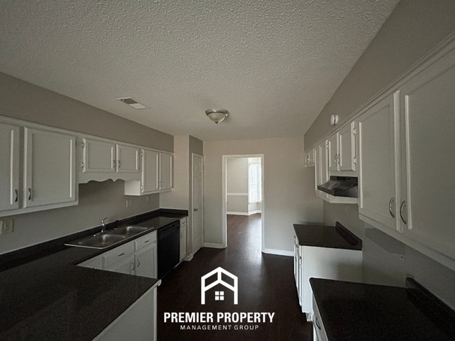 Building Photo - 7082 Farmhouse Dr