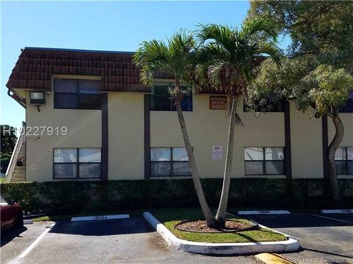 Building Photo - 10086 NW 6th St