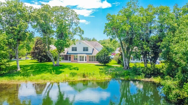 Foto del edificio - 4485 Turnberry Pl