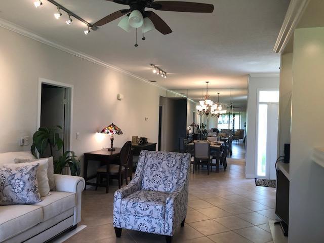 Foto del edificio - 287 Old Meadow Way
