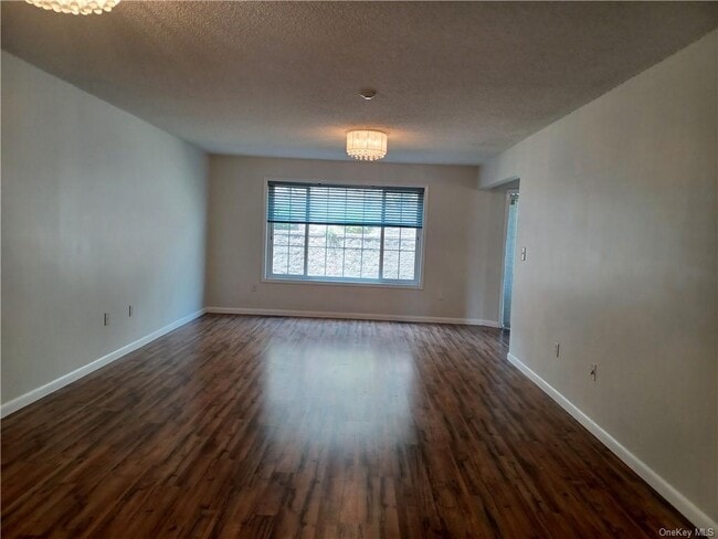 Building Photo - 83 Eagle Ridge Way