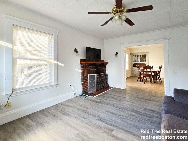 Building Photo - 63 Pinckney St